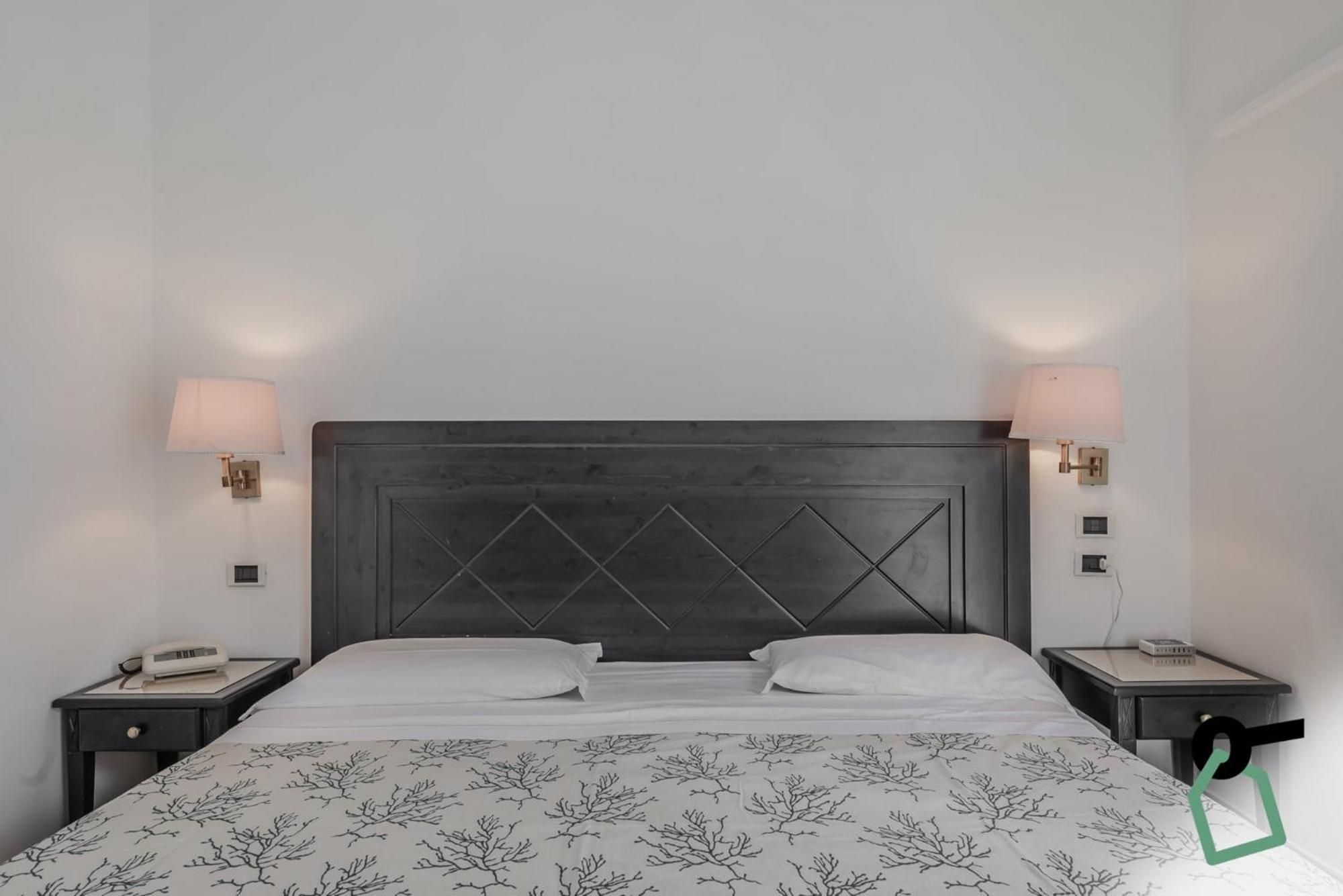 Hotiday Room Collection - Porto Azzurro Capoliveri  Eksteriør bilde